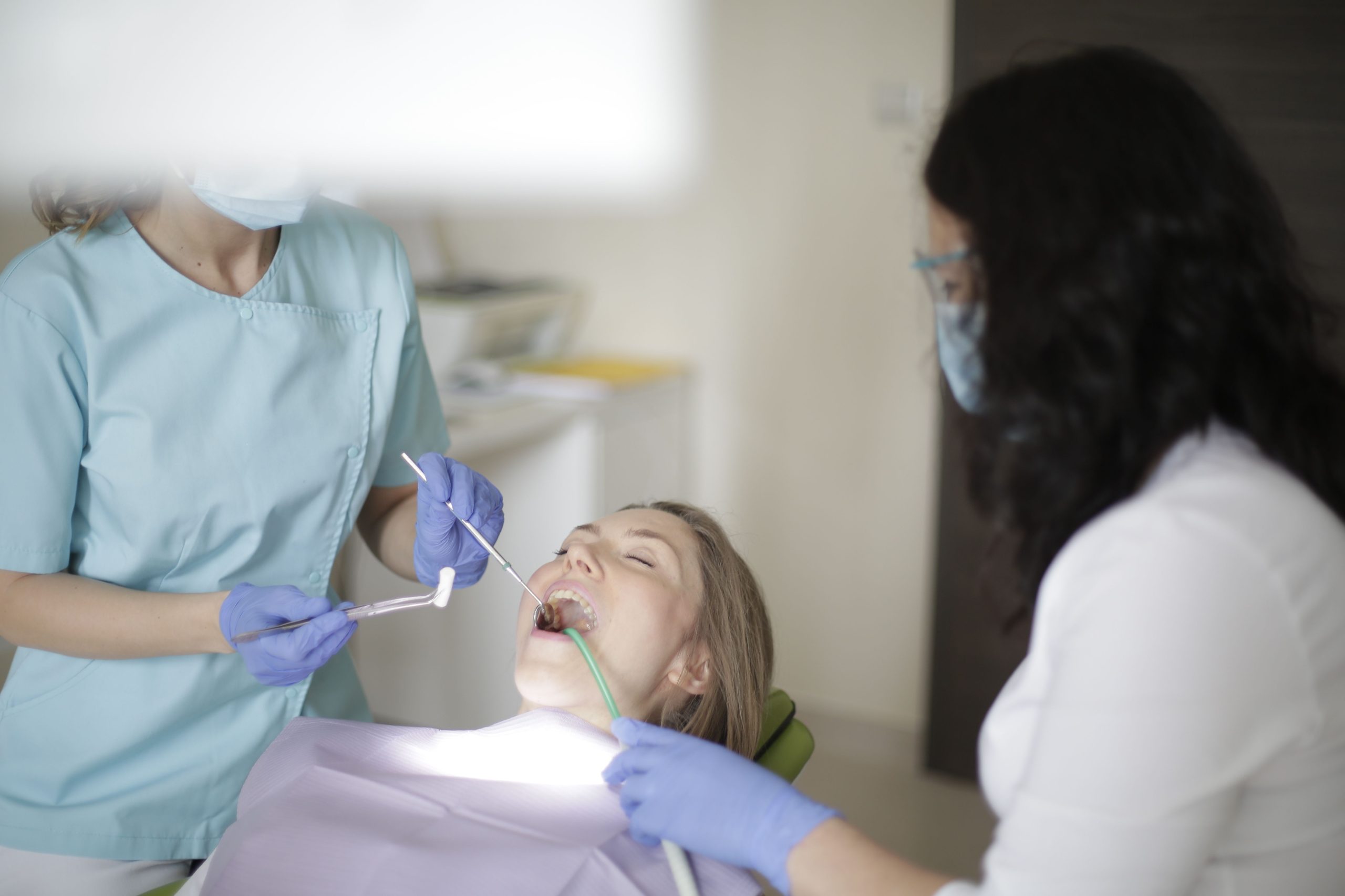 De ce sunt importante controalele regulate pentru sănătatea dentară
