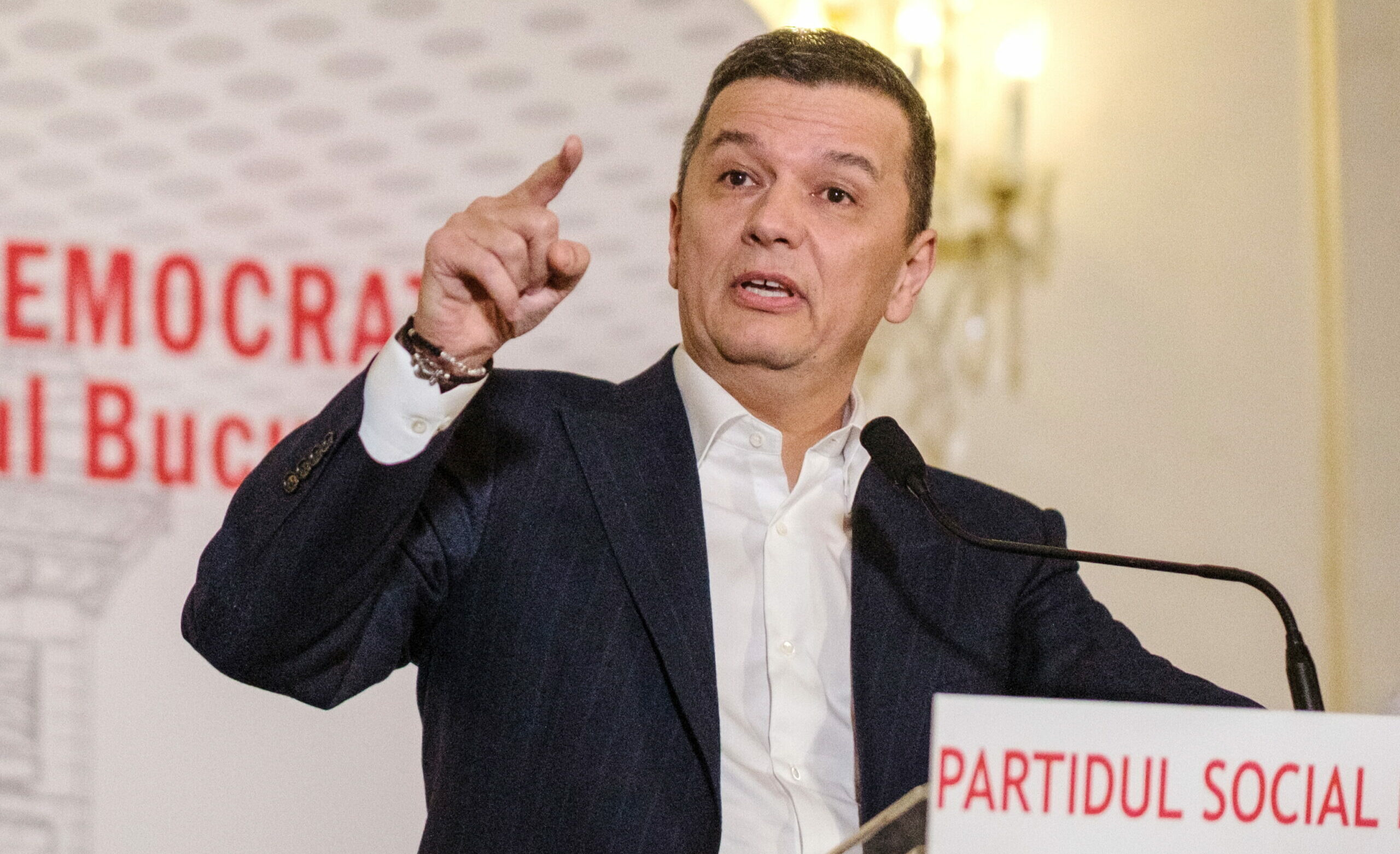 Grindeanu cere amânarea închiderii centralelor pe cărbune
