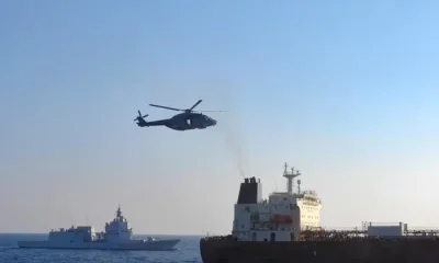 Petrolier din flota fantomă a Rusiei, interceptat de o misiune a UE în Marea Mediterană. Militarii italieni au urcat la bord cu elicopterul