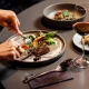 UE impune reducerea risipei alimentare cu 30% până în 2030. Cum poate ajuta inteligența artificială restaurantele și hotelurile