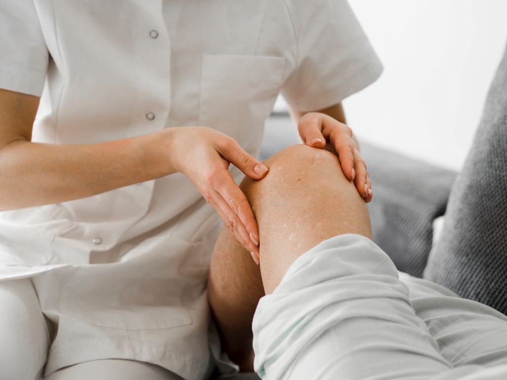Cum alegi o clinică de recuperare ortopedică: ce să ceri, ce să eviți