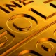 Aurul ar putea atinge un nou record. Ce îl poate face să se scumpească din nou