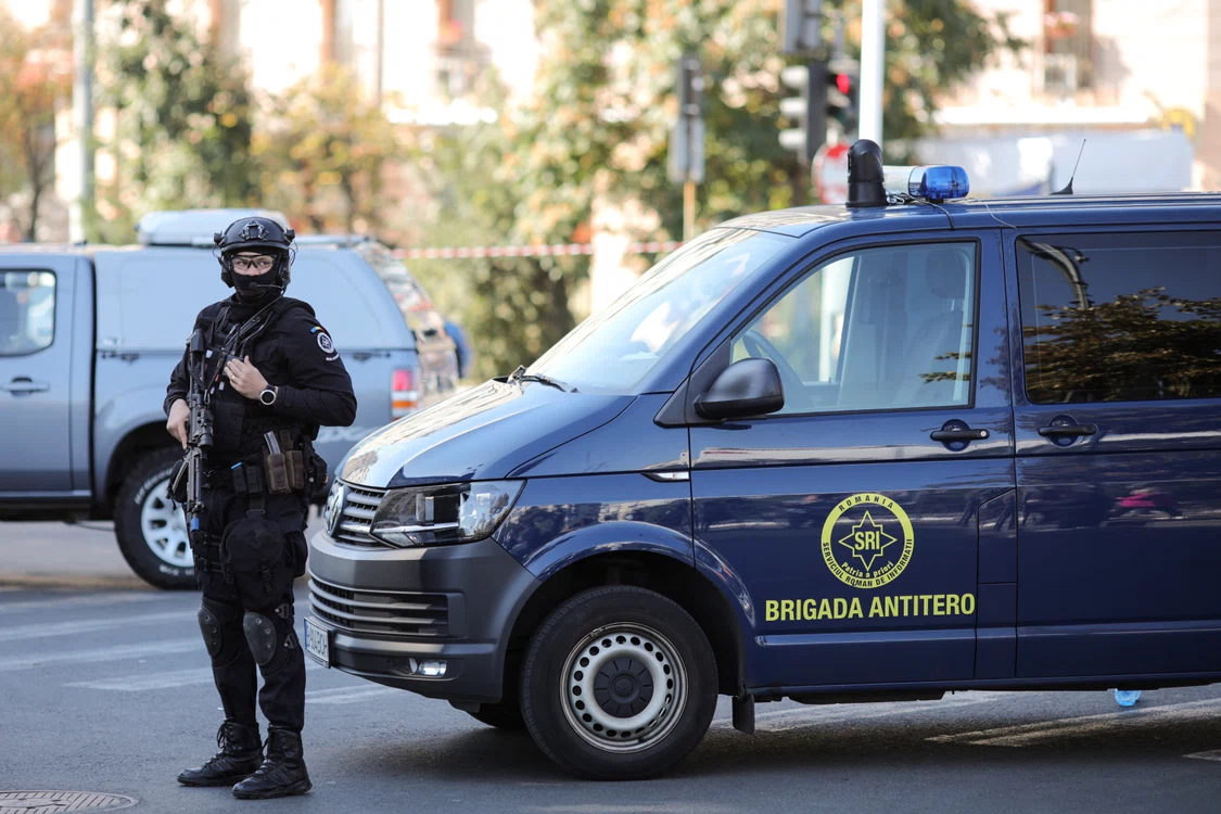 Cine sunt oamenii care acceptă banii Rusiei pentru a da foc unor obiective strategice. SRI: „Nu vă imaginați un fel de James Bond”