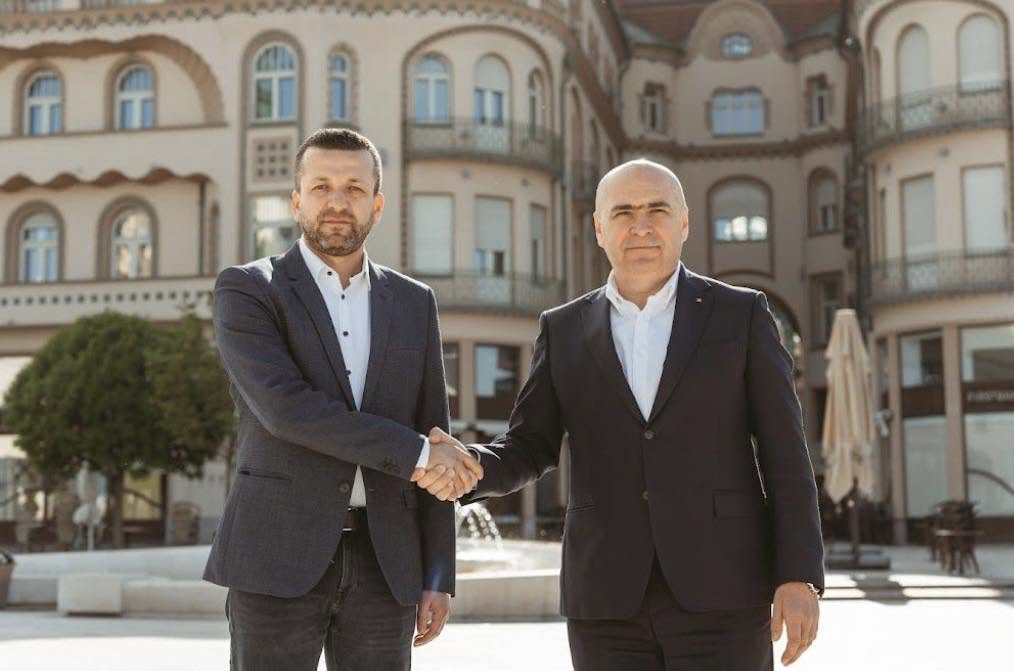 Florin Birta, căruia Bolojan i-a lăsat moștenire Oradea, nu a ratat ocazia să-i ridice o statuie premierului demis. După valul de laude, declară că PNL este pierdut fără Bolojan