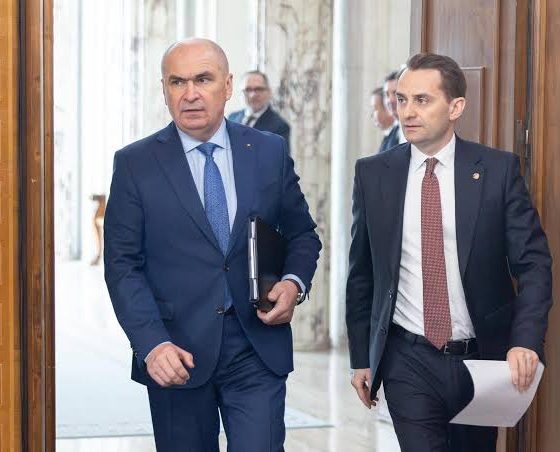 Fostul șef al Cancelariei Prim-ministrului vorbește despre „greaua moștenire” de care PSD îl acuză pe Ilie Bolojan. Susține că a redus costurile cu 90% după ce Guvernul a cumpărat SUV-uri fabricate în România