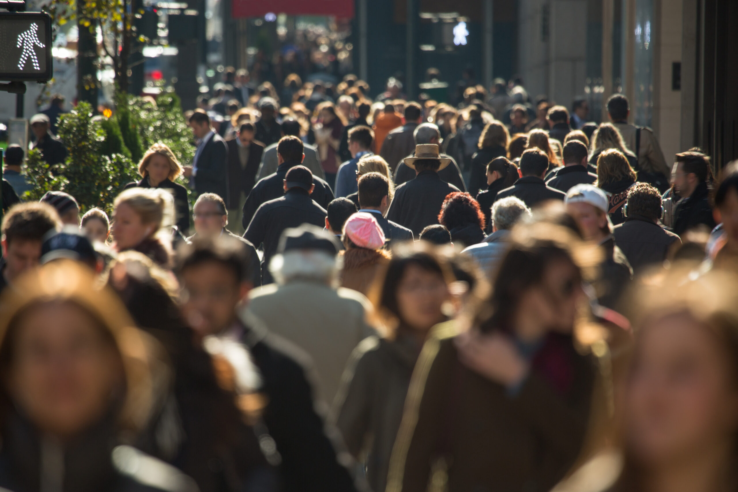 România înregistrează cel mai scăzut nivel al natalității din ultimul secol. Populația după domiciliu, în scădere. Ce arată datele Institutului Național de Statistică