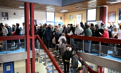 Secțiile de vot s-au închis în Serbia. Prezența depășise 64% până la ora 18.00. Jandarmeria a împânzit centrul Belgradului
